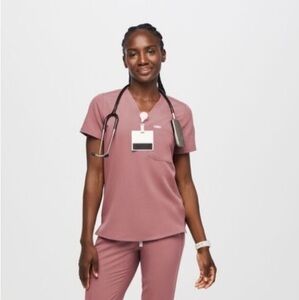 Figs Catarina scrub top